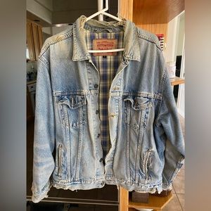 Levi distressed denim jacket